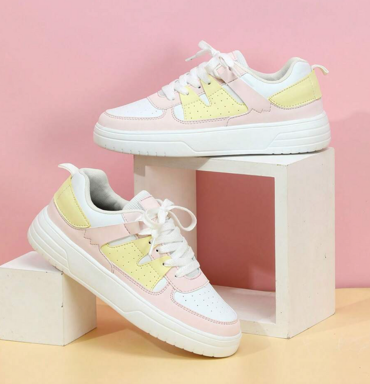 "Weiß, Blau, Schwarz und Rosa Damen-Sneakers mit farbigem Design für Komfort und Stil"