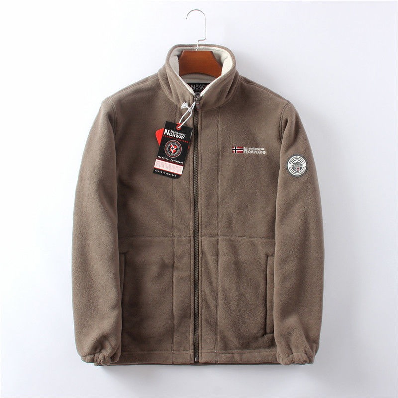 Winddichte Herren Fleece Jacke, grau, elegant, atmungsaktiv, mit versteckten Taschen, ideal für kalte Herbst- und Wintertage.