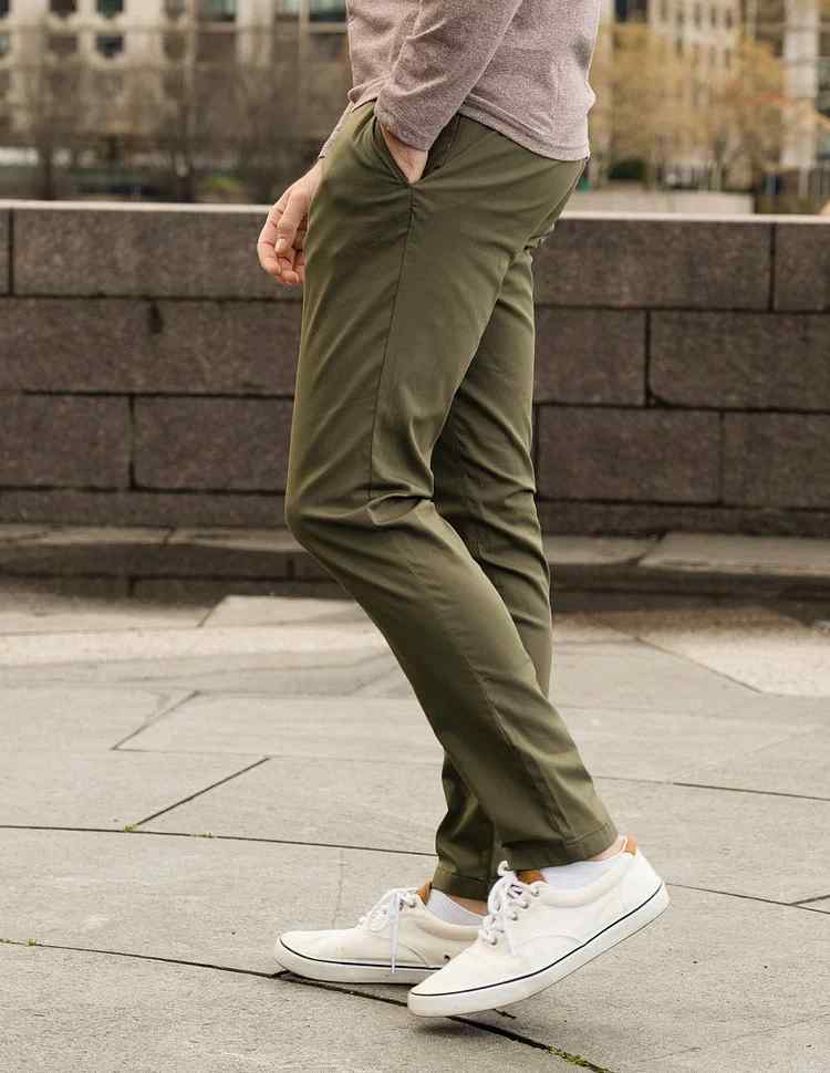 Khakis aus Stretch